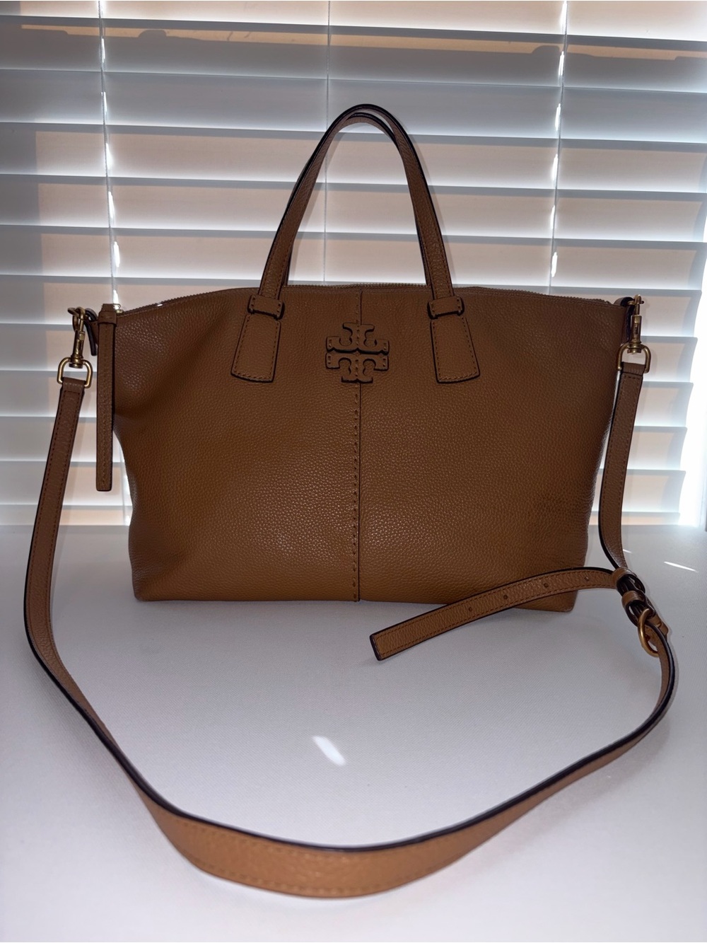 ✨ Tory Burch McGraw Pebbled Leather Top-Zip Satchel ✨